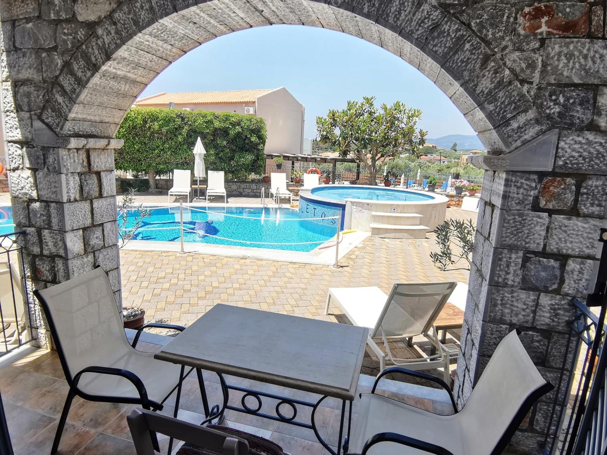 Stoúpa Taletos Apartments מראה חיצוני תמונה